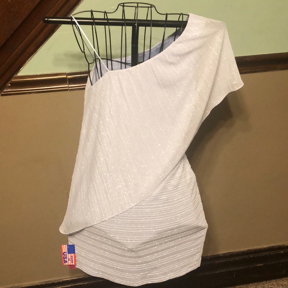 New Dress  by Morgan & Company - Picture 3 of 4